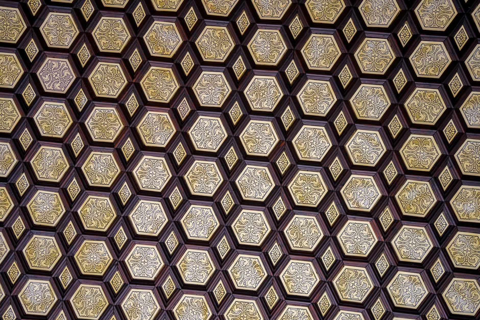 a hexagonal patter on a wall